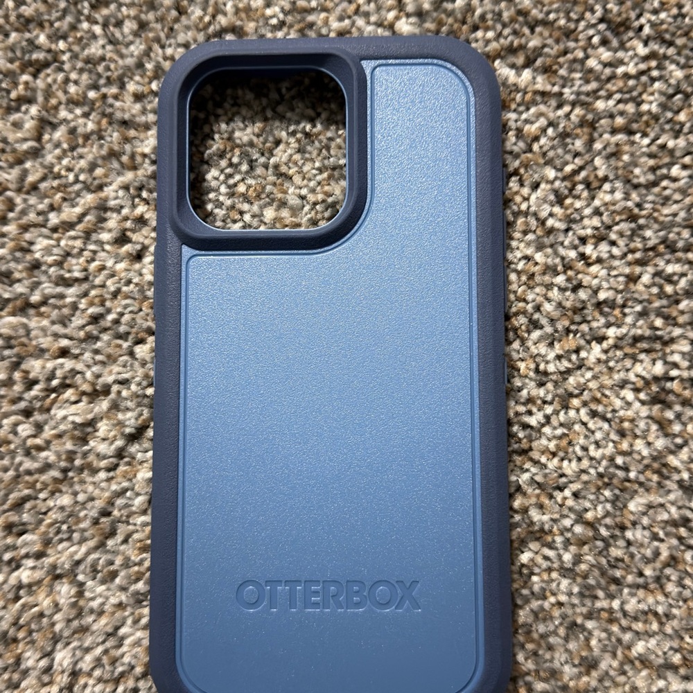 Otterbox Defender XT - iPhone 15 Pro Max